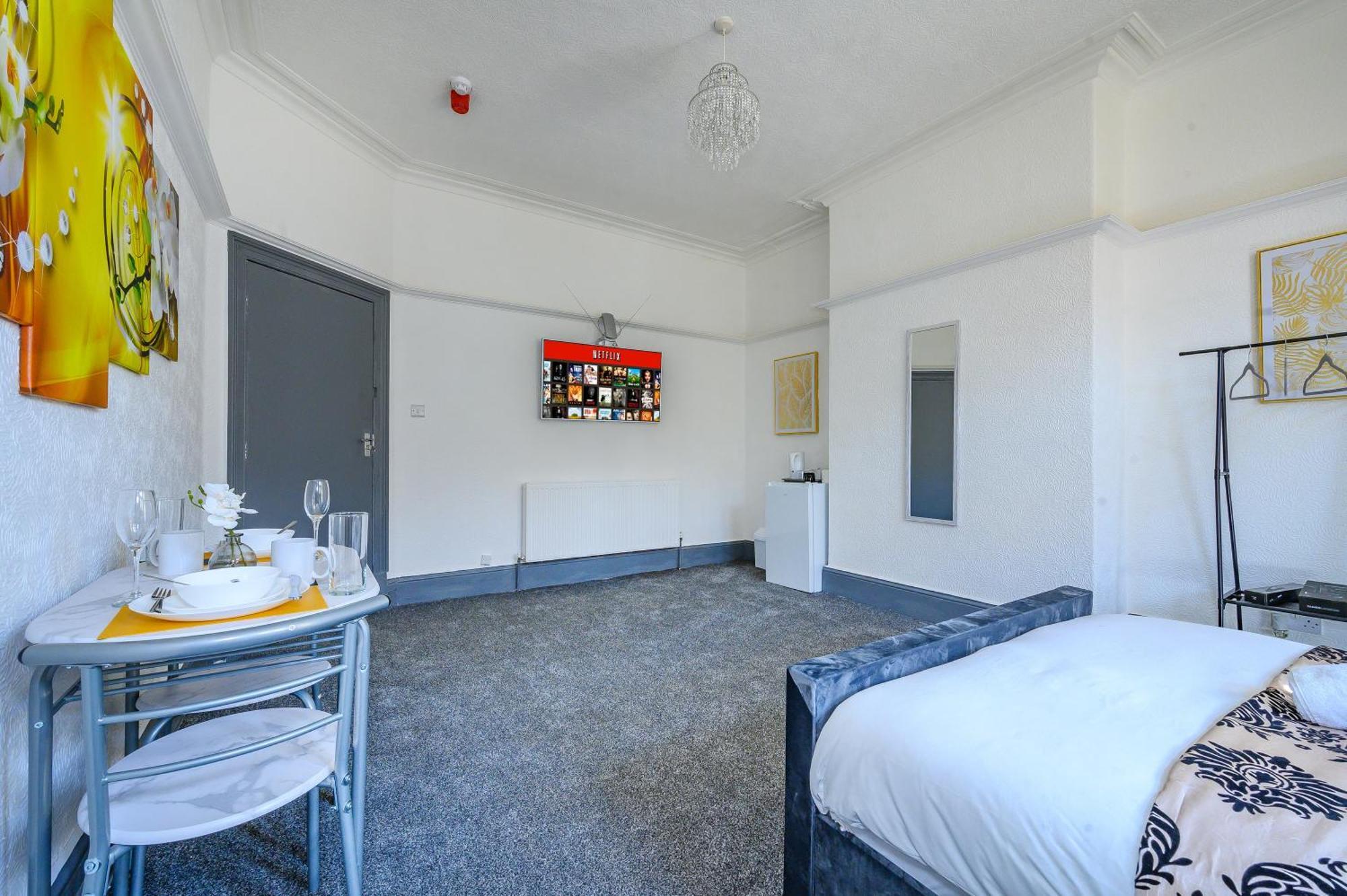 -Rf7H- For Your Relaxed & Cosy Free Parking Leeds  Exteriér fotografie